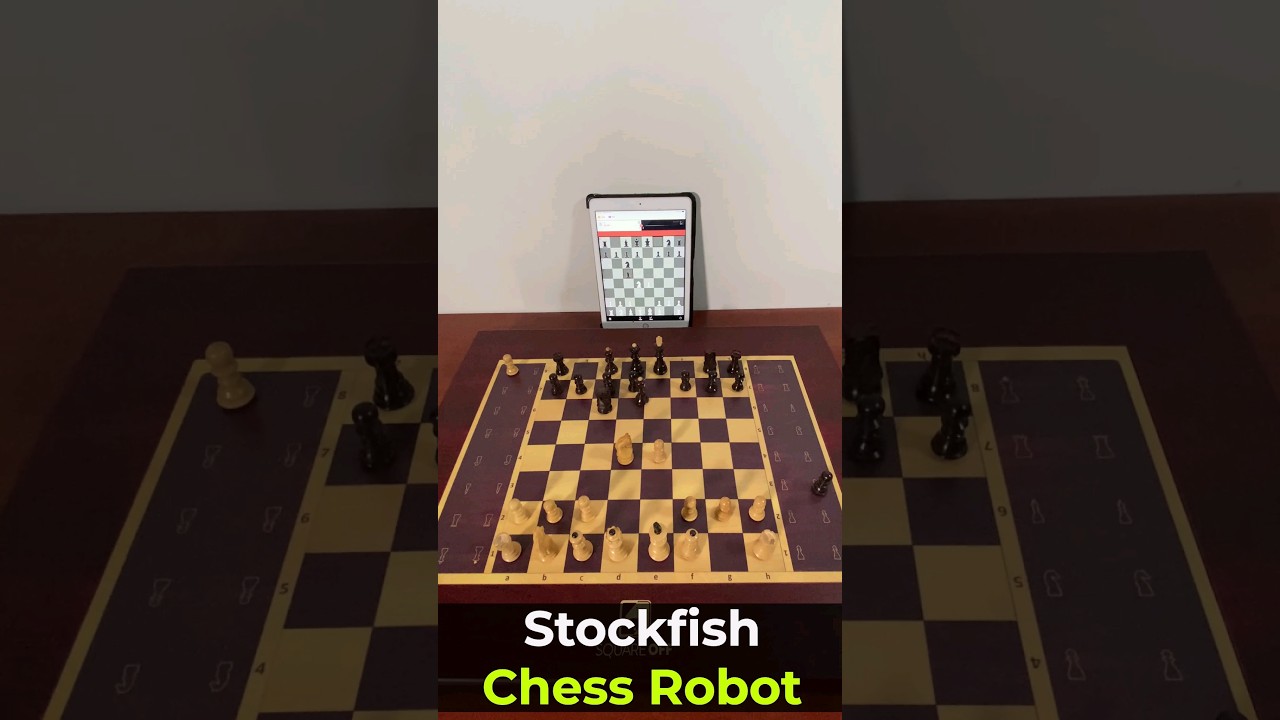 stockfish chess robot plays by itself 😎 #shorts 